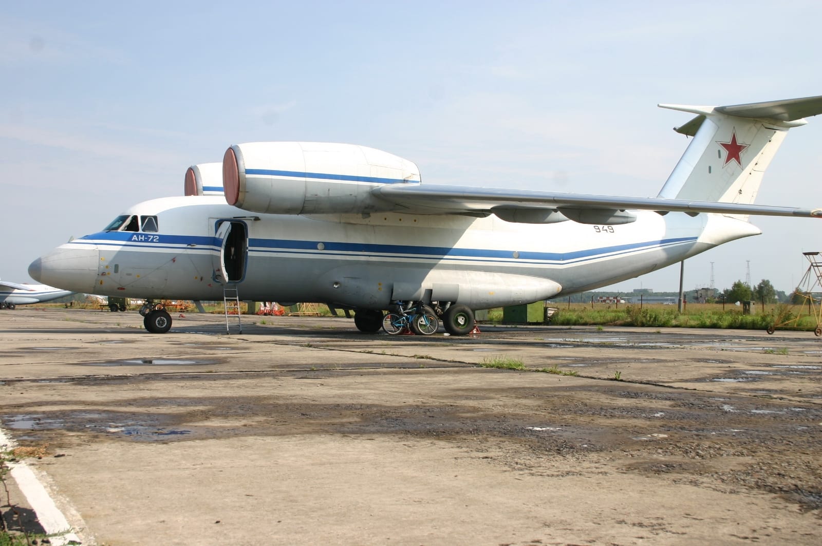 Antonov An-72 — chasseur 3e gen — Ukraine