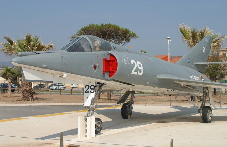 Étendard IV — chasseur 2e gen — France
