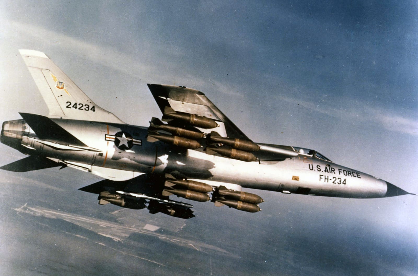 F-105 Thunderchief — chasseur 2e gen — États-Unis
