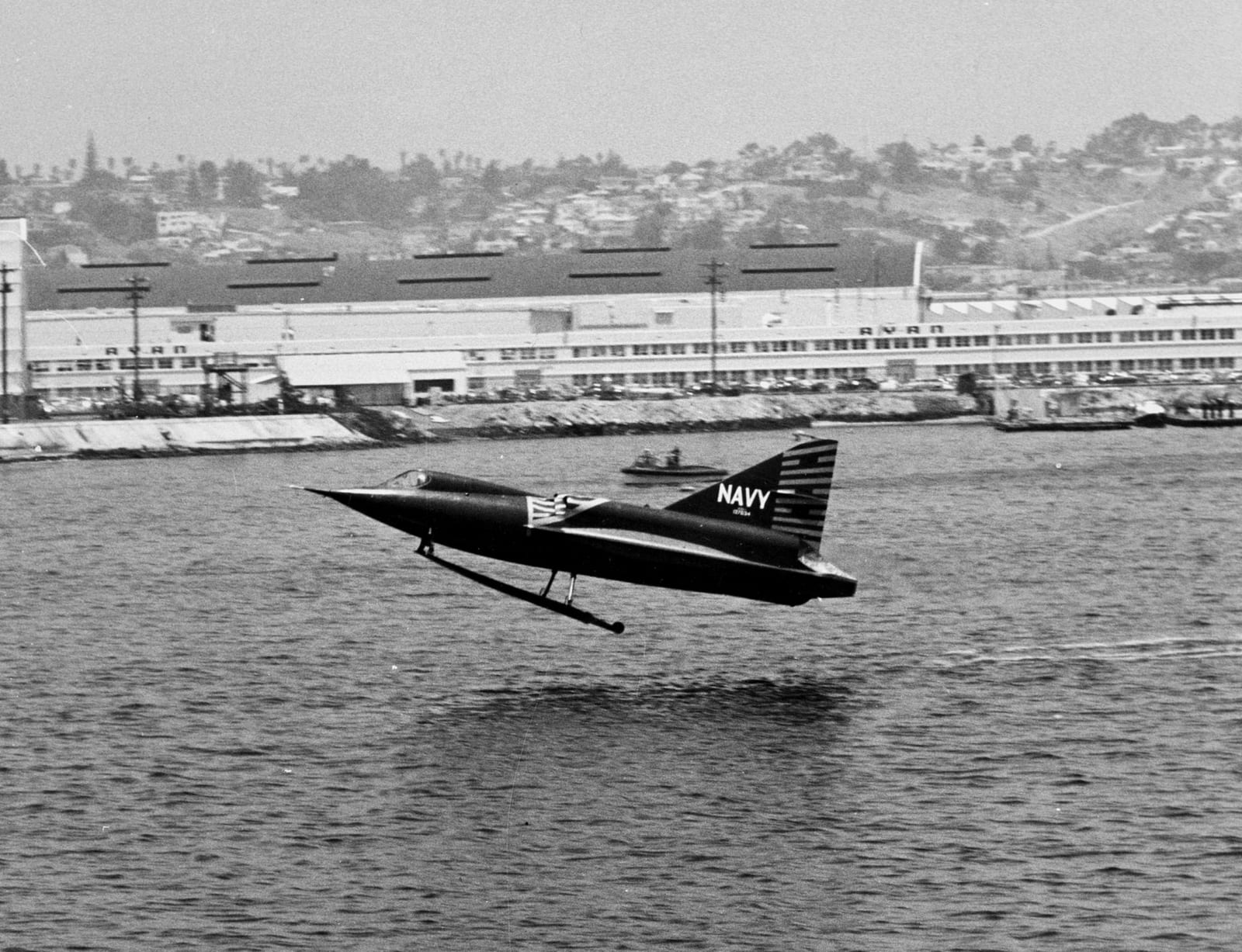 F2Y Sea Dart — chasseur 1e gen — États-Unis