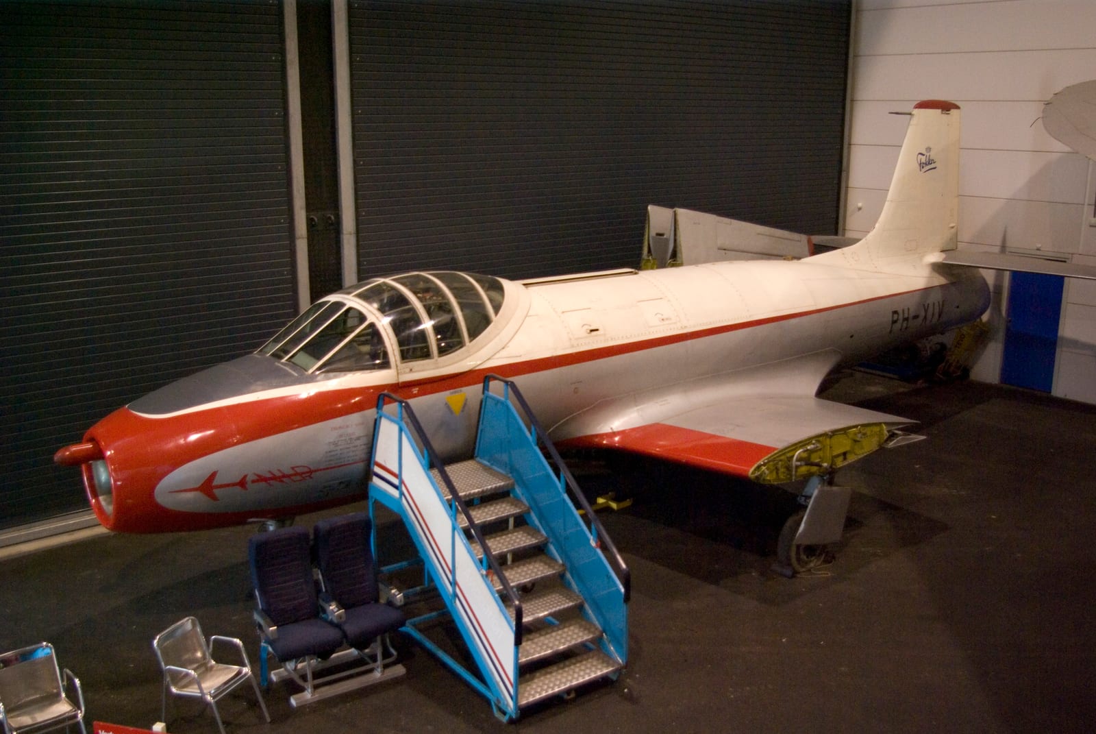 Fokker S.14 Machtrainer — chasseur 1e gen — Pays-Bas