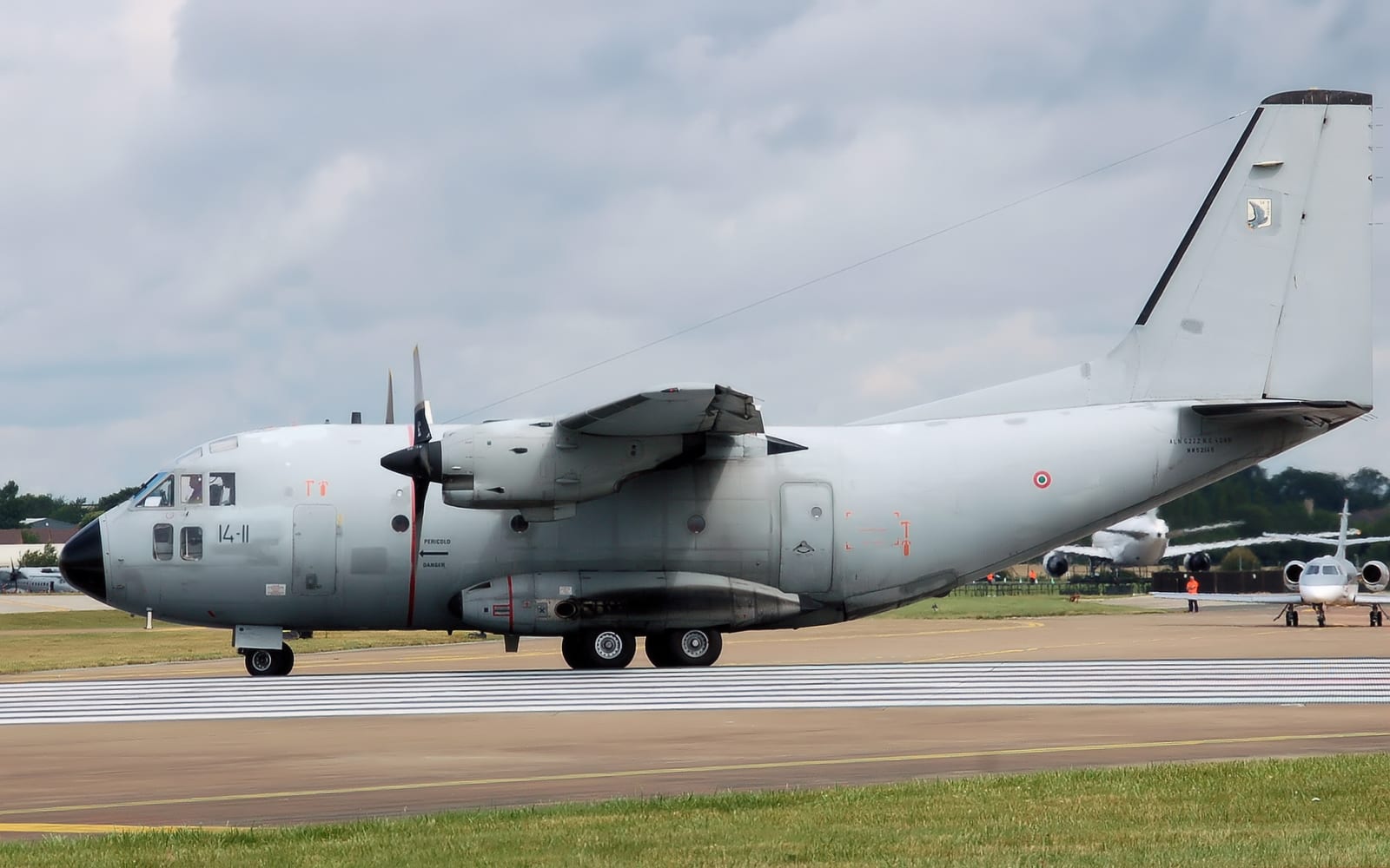 Aeritalia G.222 — chasseur 2e gen — Italie