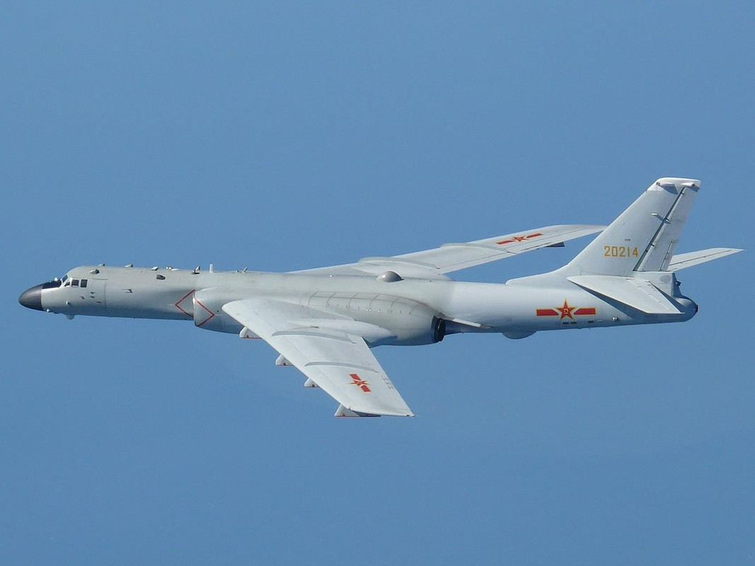 Xian H-6 — chasseur 2e gen — Chine