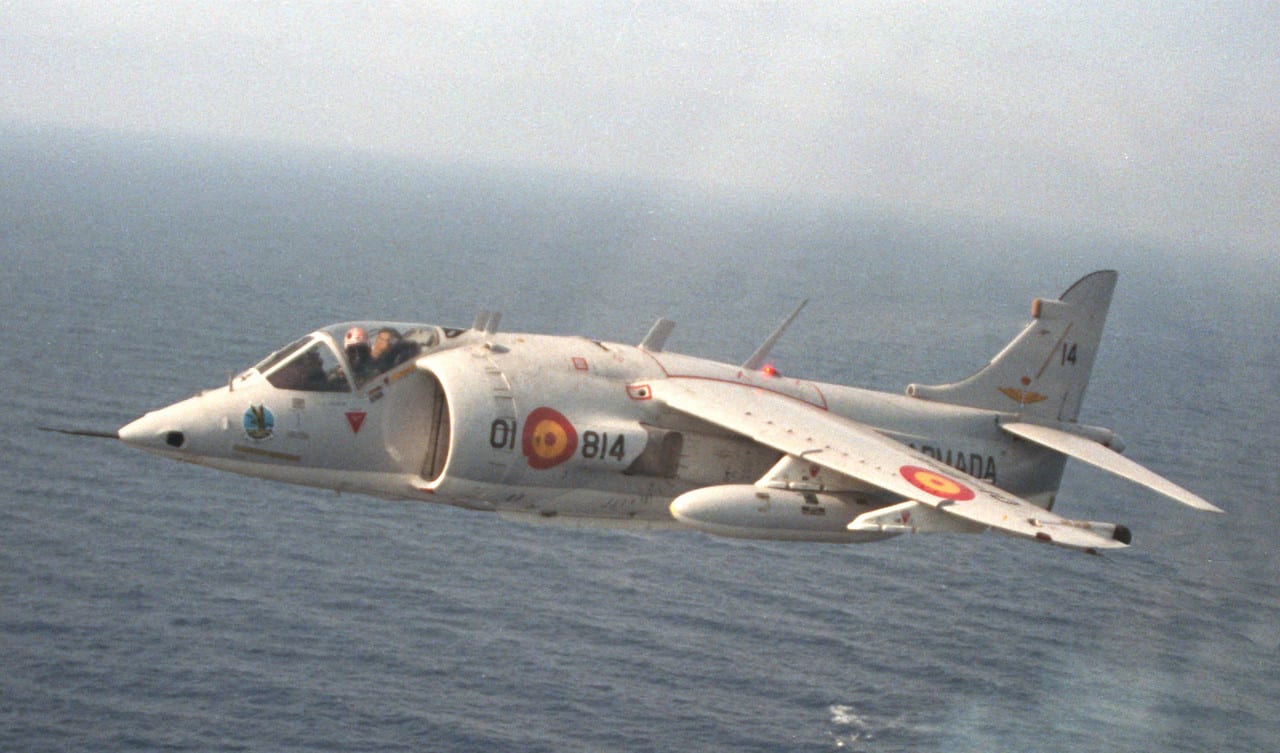 Hawker Siddeley Harrier — chasseur 3e gen — Royaume-Uni