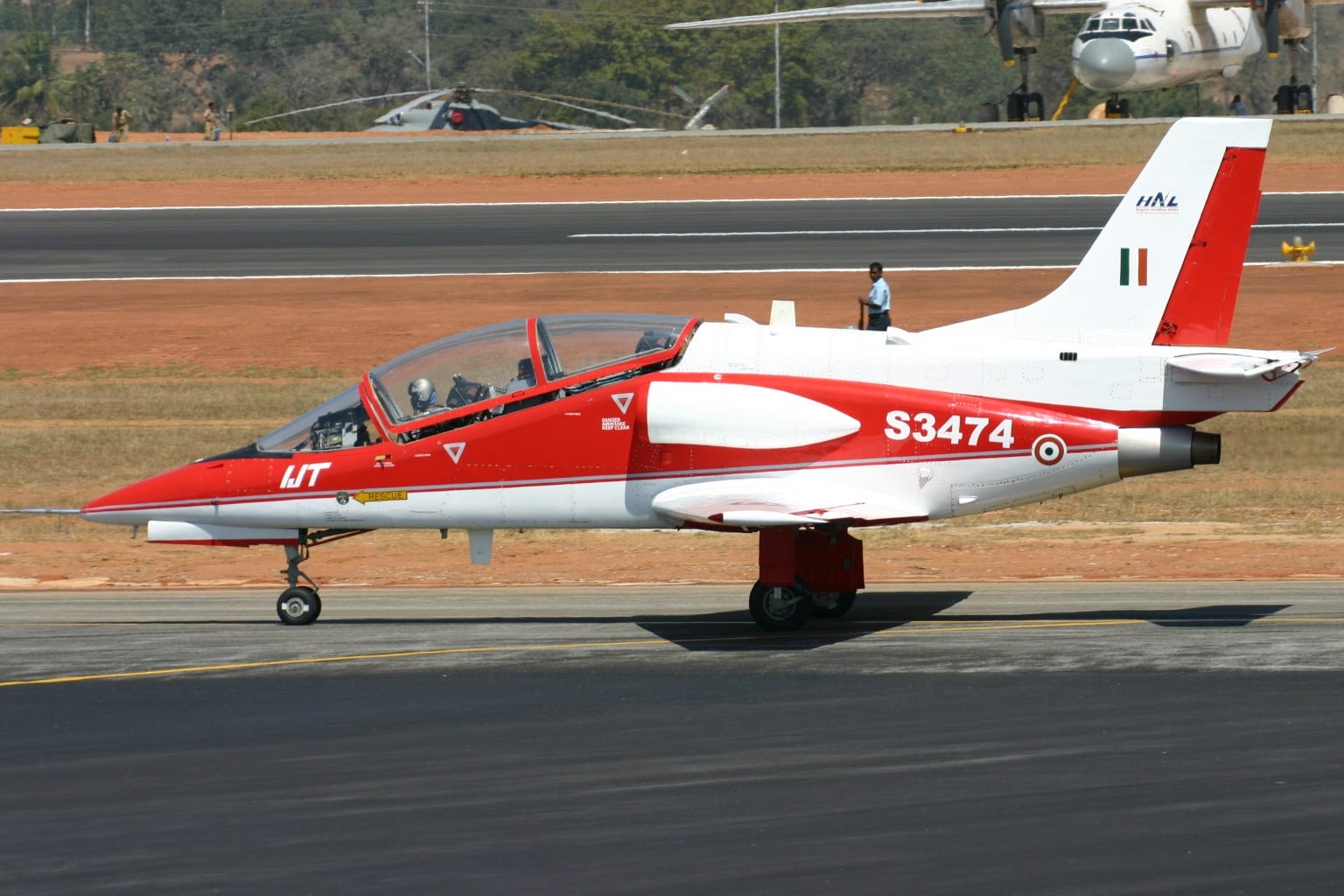 HAL HJT-36 Sitara — chasseur 4e gen — Inde