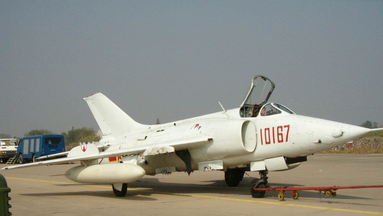 Nanchang Q-5 — chasseur 2e gen — Chine