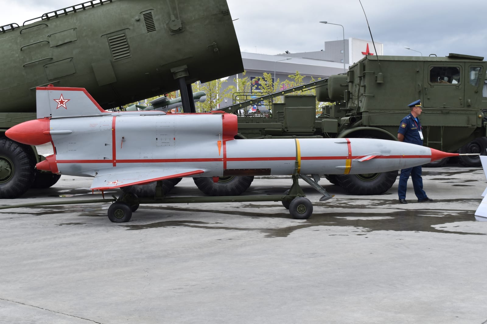 Tu-143 Reys — chasseur 3e gen — Russie