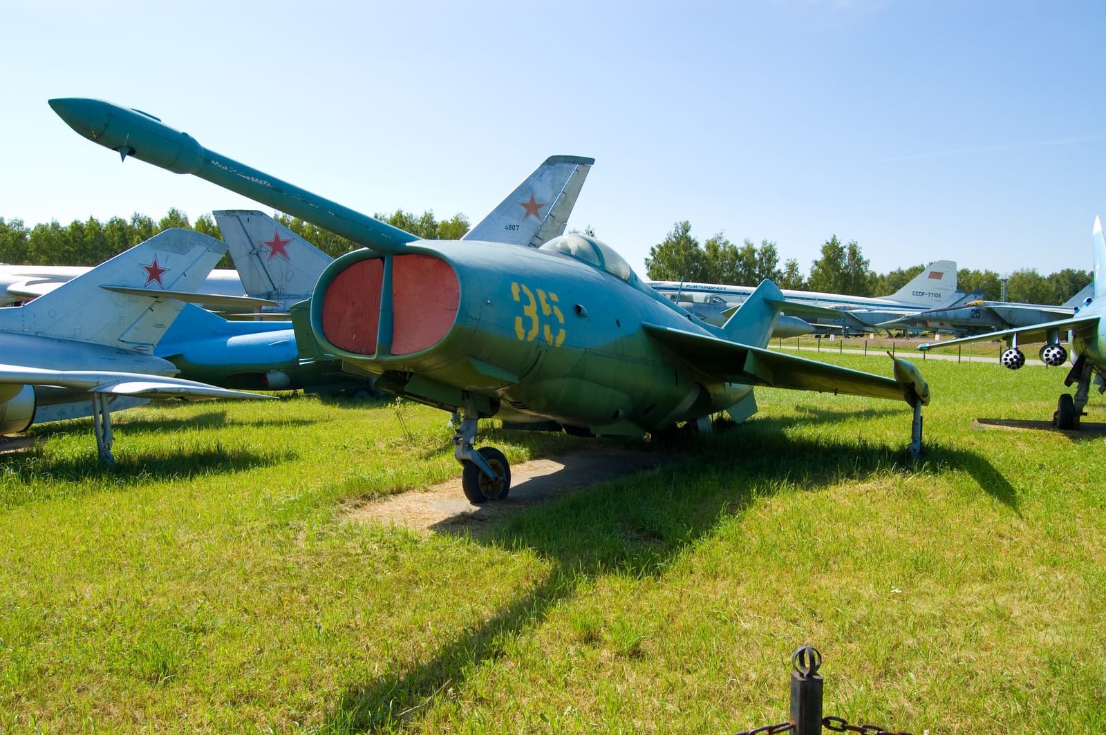 Yak-36 — chasseur 2e gen — Russie